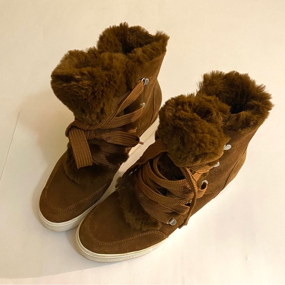 🍁Steve Madden Brown Fur-Lined Women's Sneakers - Picture 4 of 13